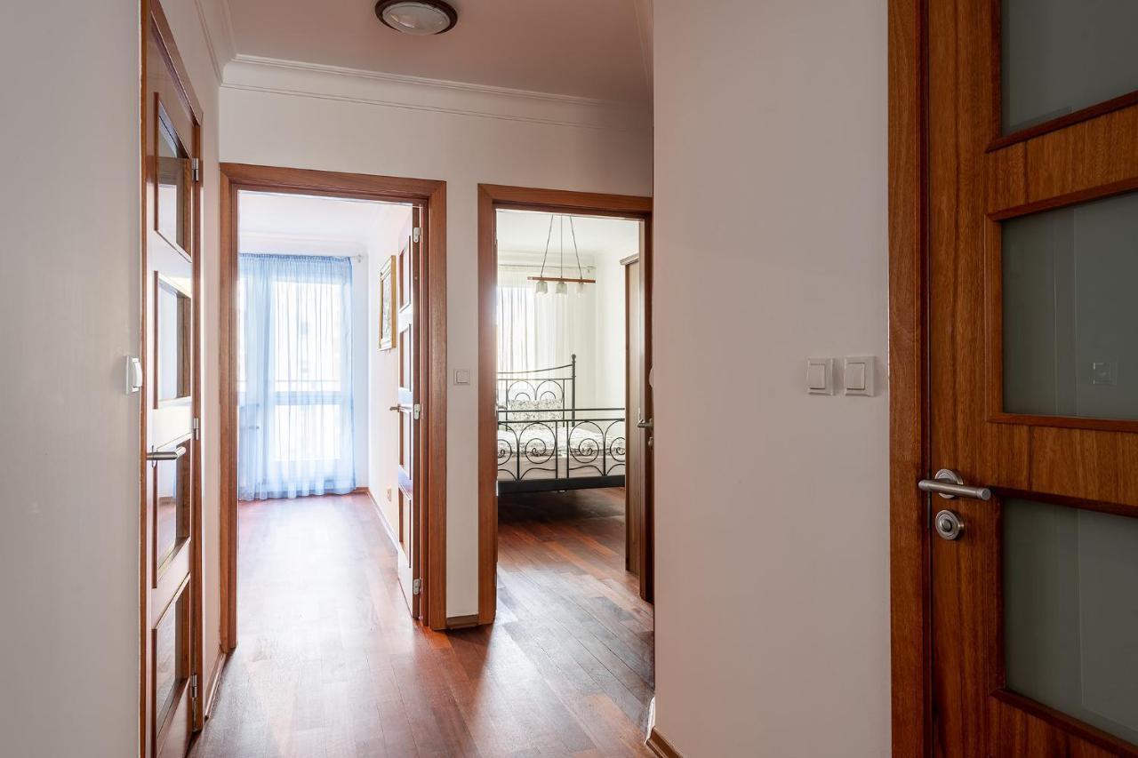 Bukowinska 12 Prywatne Mieszkanie 80M2 Z Dwiema Sypialniami I Balkonem 2X Bezplatne Miejsca Parkingowe Samodzielne Zameldowanie! Private Garage! Self Check-In System! Varsovia Exterior foto
