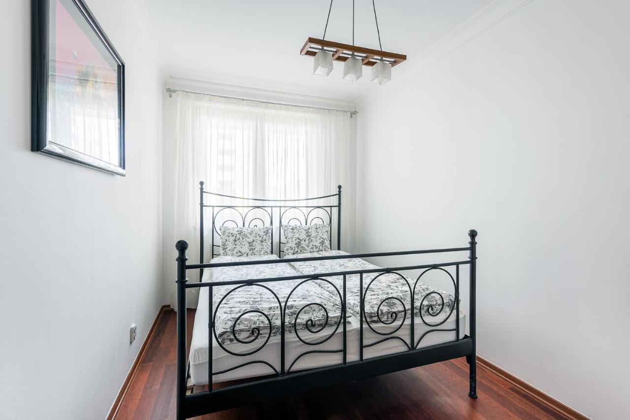 Bukowinska 12 Prywatne Mieszkanie 80M2 Z Dwiema Sypialniami I Balkonem 2X Bezplatne Miejsca Parkingowe Samodzielne Zameldowanie! Private Garage! Self Check-In System! Varsovia Exterior foto