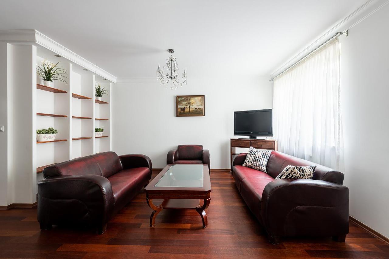 Bukowinska 12 Prywatne Mieszkanie 80M2 Z Dwiema Sypialniami I Balkonem 2X Bezplatne Miejsca Parkingowe Samodzielne Zameldowanie! Private Garage! Self Check-In System! Varsovia Exterior foto