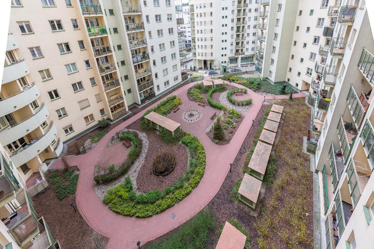 Bukowinska 12 Prywatne Mieszkanie 80M2 Z Dwiema Sypialniami I Balkonem 2X Bezplatne Miejsca Parkingowe Samodzielne Zameldowanie! Private Garage! Self Check-In System! Varsovia Exterior foto